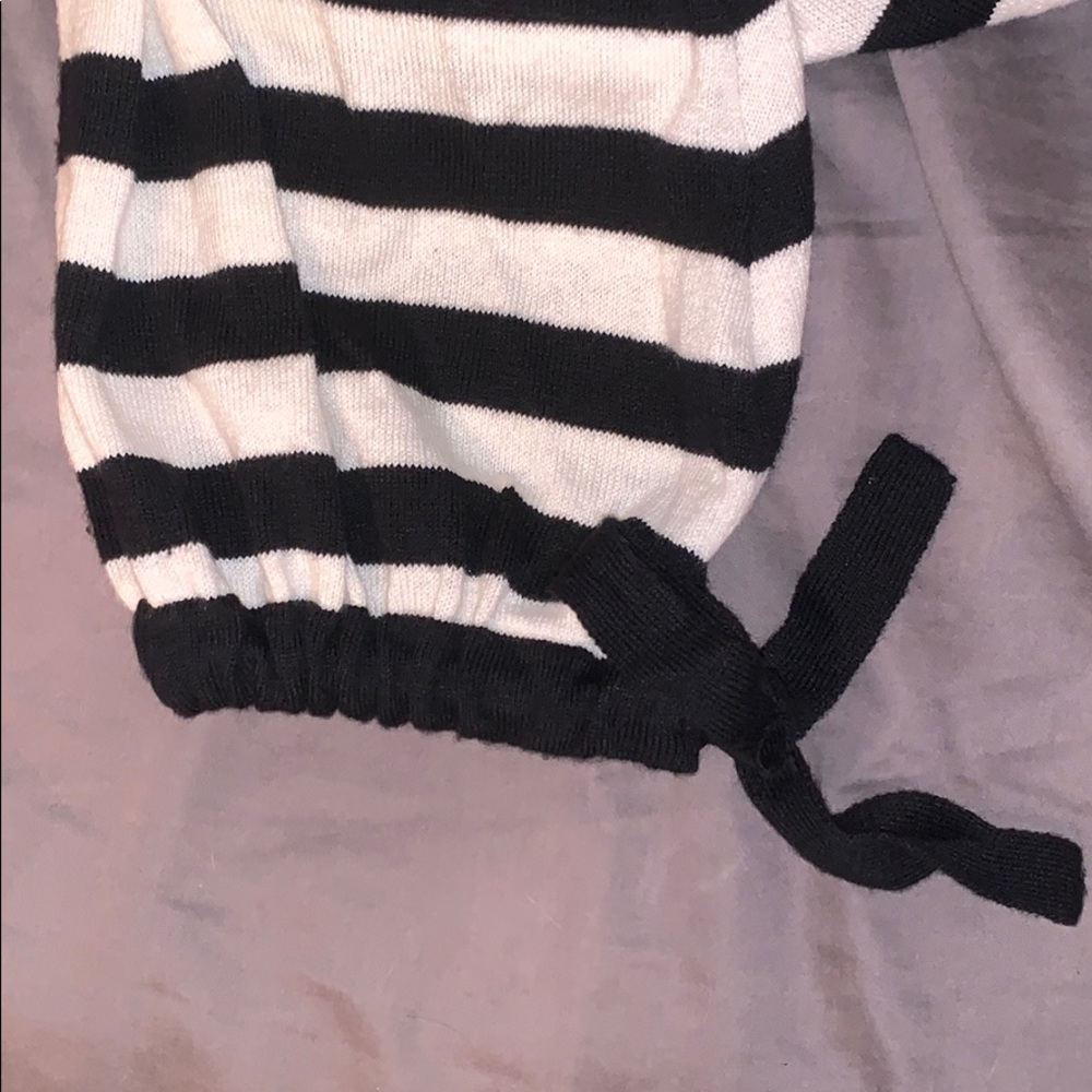 Sweater - Picture 2 of 3